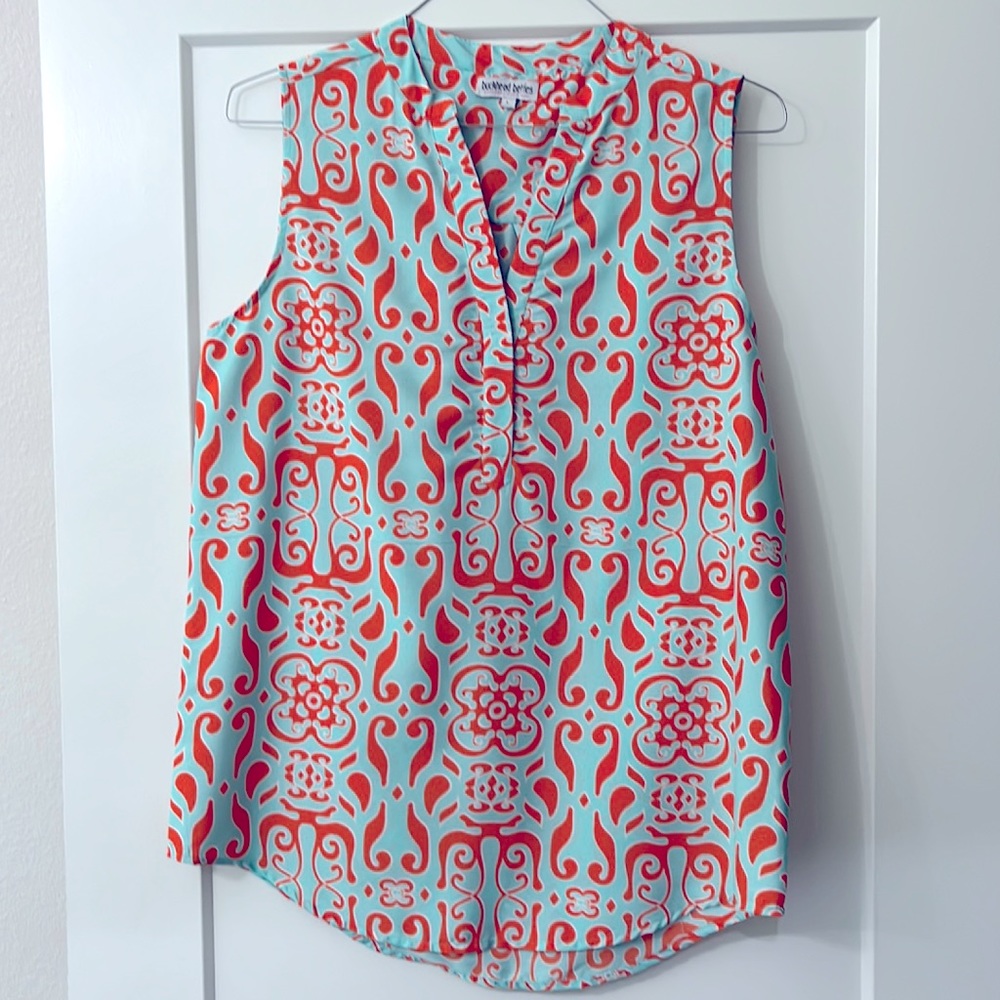 Boutique tank - only worn once!